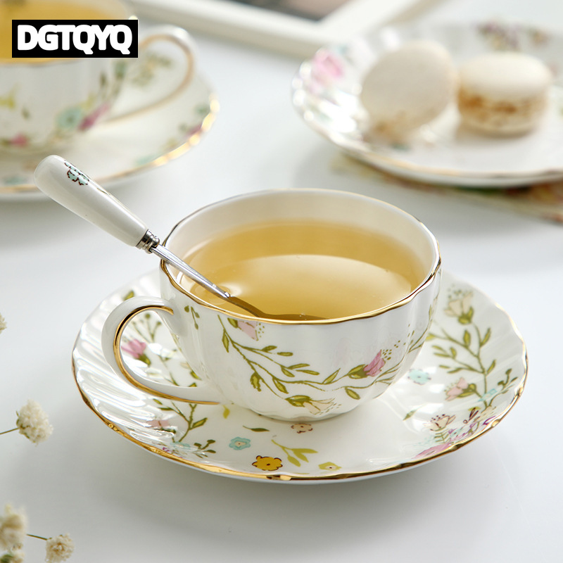 2-teiliges Vintage Blumenmuste – Espresso Cup Saucer Bewertung und Preis
